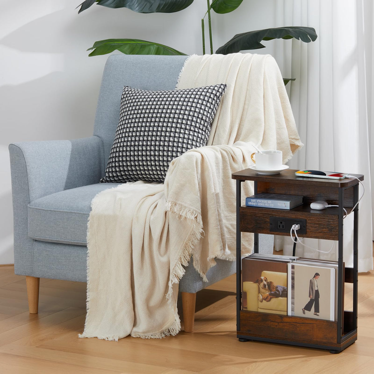 Narrow Side Table with Charging Station Q3729